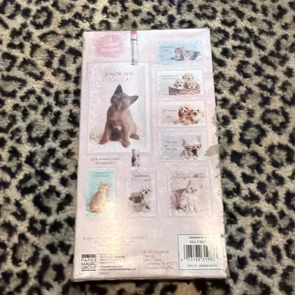 Rachael Hale 16 Valentines & Pencils Sealed-‎ Sweet Cats Dogs Classroom Exchange